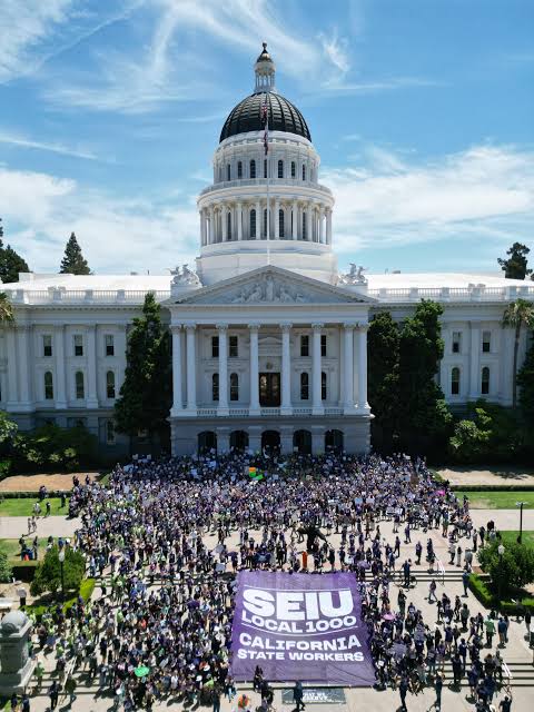 California’s Return-to-Office Mandate Kicks Off a Standoff With State Worker Unions